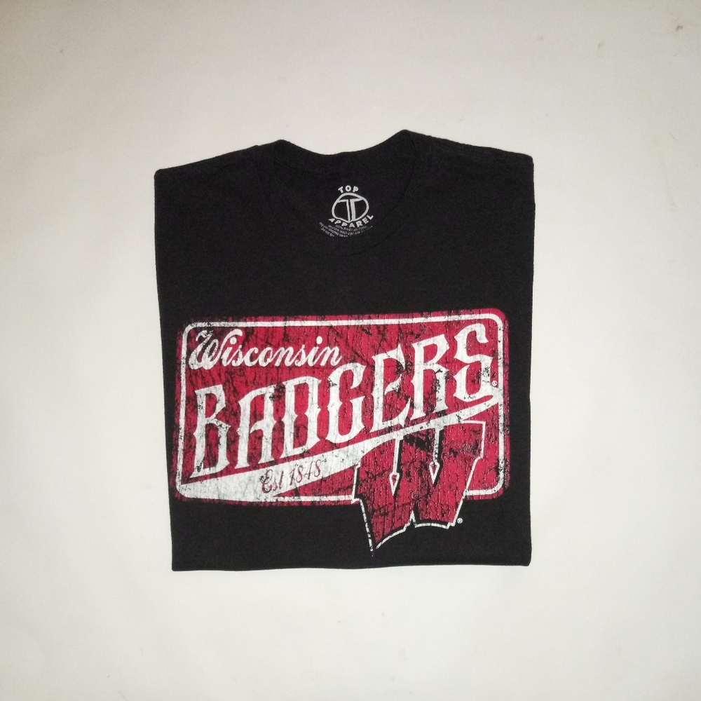 Wisconsin Badgers Distressed Print Tee
